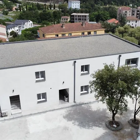 Les Jardins De Saint Pancrace Appartement *