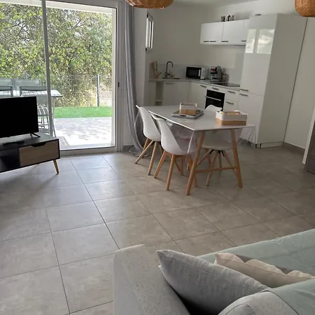 Les Jardins De Saint Pancrace Apartmán *