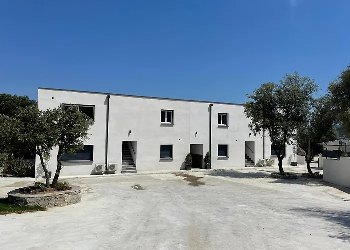 Les Jardins De Saint Pancrace * Corte (Corsica)